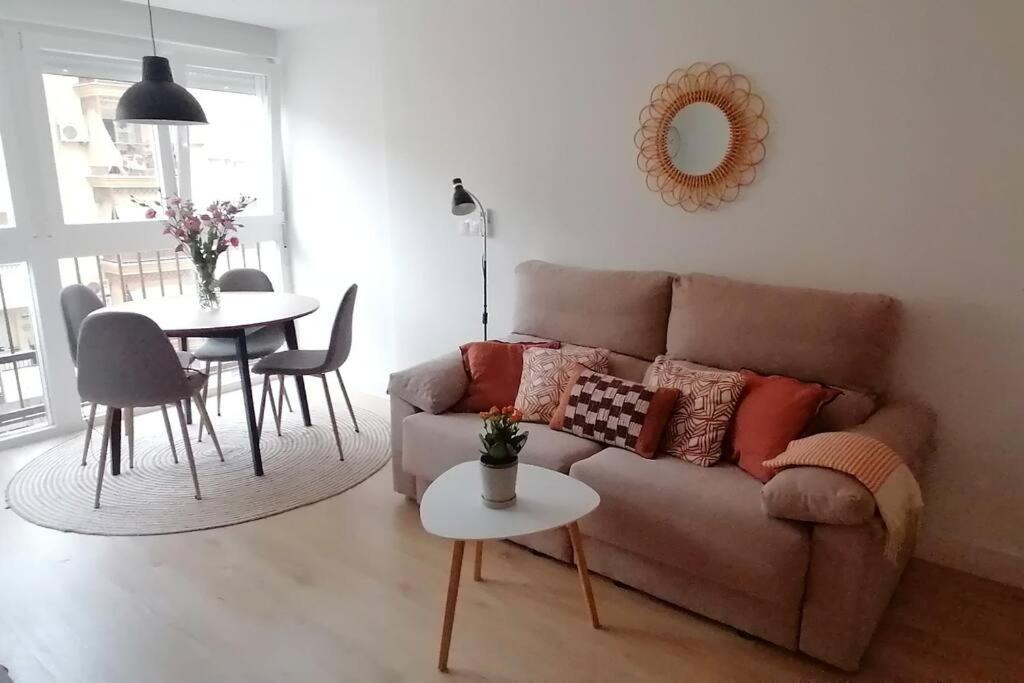 El Palo Cosy, 200 M From The Beach Leilighet Málaga Eksteriør bilde
