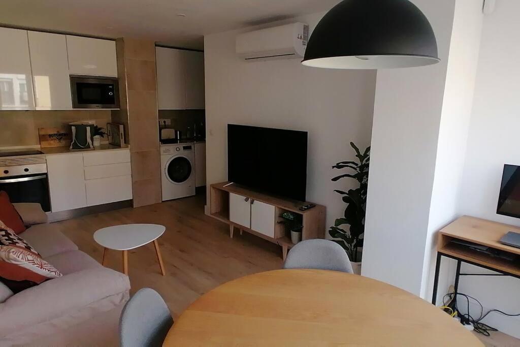 El Palo Cosy, 200 M From The Beach Leilighet Málaga Eksteriør bilde
